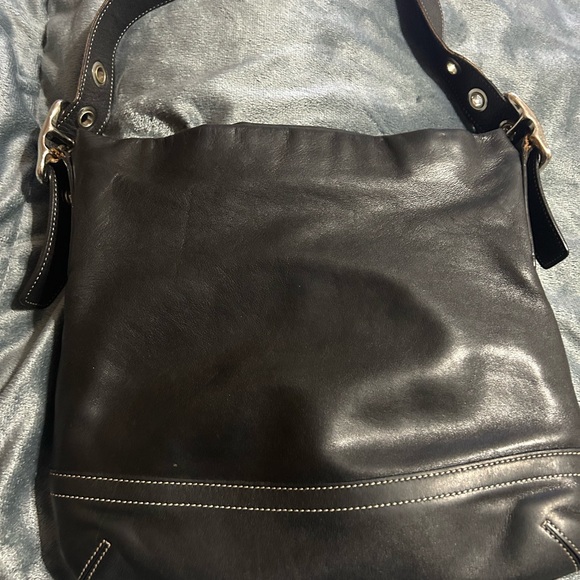 Coach purse - Picture 5 of 9